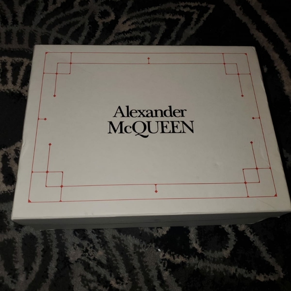 ALEXANDER MCQUEEN - Picture 2 of 5